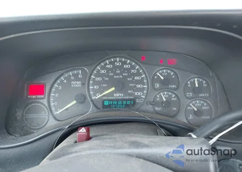 2001 Chevrolet Silverado 1500 из США, поврежденный, VIN 1GCEC14V91E184724